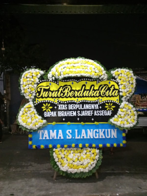 Papan Bunga Duka di Padang Bolak Julu